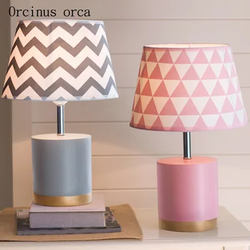 Nordic concis moderne lampa de birou dormitor lampă de noptieră cald led personalizate creative roz desktop decorative lampă de masă