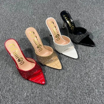 Pantofi pentru femei 2022 Vara Noi Subliniat cu Toc Sandale Metalice Decorative Stiletto Sexy Moda diapozitive papuci Sandale Exterior