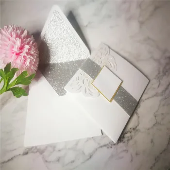 10 Bucati Tri-Fold Laser Decupaj Ajurata Flori Invitatie De Nunta Set De Carte Poștală Albă De Mireasă Și Mire