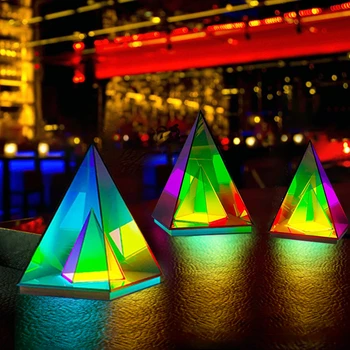 Cub de Masă Lampă RGB Acrilice Triunghi LED Lumina de Noapte Creative Lampa de Birou Decorativ pentru Biroul de Acasă Dormitor Cadou de Vacanță
